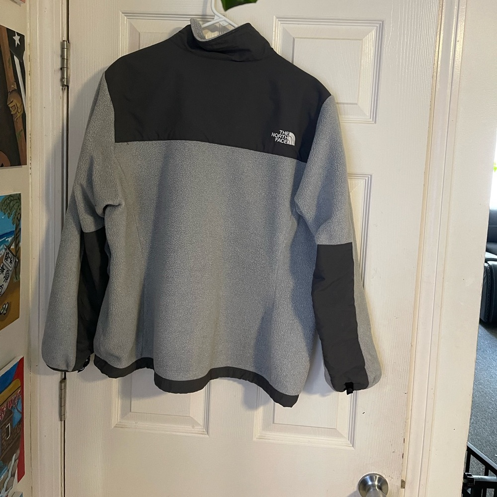 Authentic The North Face jacket🌈🌈🌈🌈
